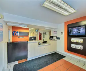 Photo 4 - Motel 6 San Marcos, TX