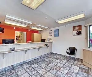 Photo 4 - Motel 6 Glenview, IL - Chicago North