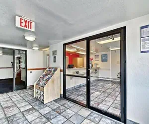 Photo 3 - Motel 6 Glenview, IL - Chicago North