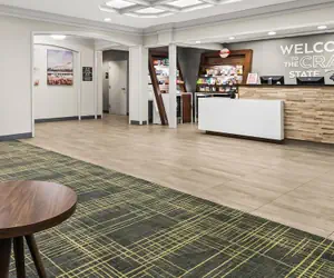 Photo 5 - Hampton Inn Elkton