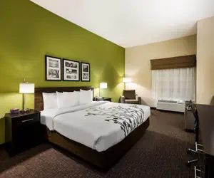 Photo 2 - Sleep Inn & Suites Valdosta Mall Area