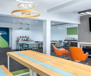 Photo 5 - Spark by Hilton Clarion