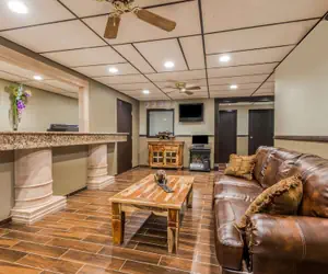 Photo 2 - Super 8 by Wyndham Kimball