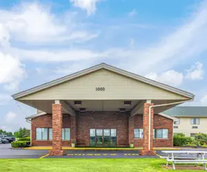 Photo 2 - Super 8 by Wyndham Henrietta/Rochester Area