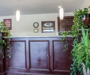 Photo 5 - Econo Lodge Newton