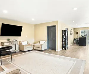 Photo 2 - Pacific Crest Hotel Santa Barbara