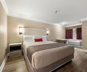 Photo 4 - Americas Best Value Inn San Clemente Beach