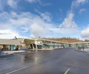 Photo 2 - Rosewood Inn and Suites