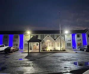 Photo 2 - Americas Best Value Inn & Suites Ada