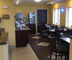 Photo 4 - Quality Inn & Suites Glenmont - Albany South