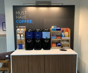 Photo 3 - Holiday Inn Express & Suites Evansville North by IHG