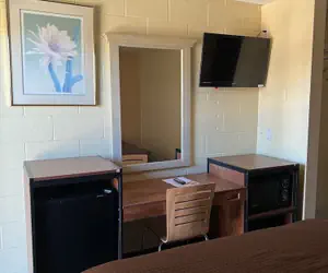 Photo 4 - Executive Inn & Suites Near Lackland AFB