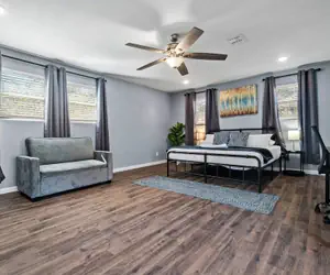 Photo 3 - Step Into Comfort in This 3br/2ba Downtown Retreat