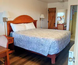 Photo 2 - Sands Motel