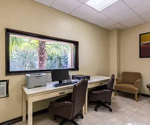 Photo 3 - Eco Inn Suites by Hotel O Baytown