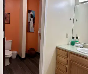 Photo 4 - 6 Beds Downtown Apt Very Quick Walk Everywhere