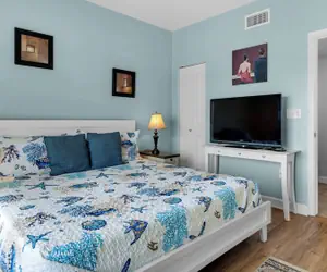 Photo 5 - Amazing Gulf Views! Spa, Pool, Tiki Bar and More!