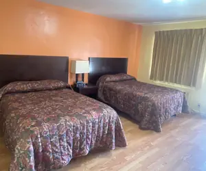 Photo 4 - Economy Inn San Marco