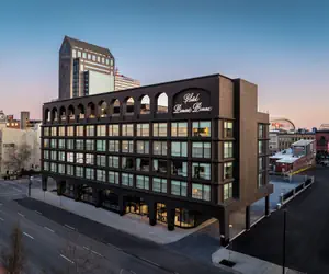 Photo 2 - Hotel Bourré Bonne Louisville, Curio Collection by Hilton