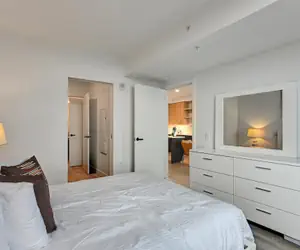 Photo 5 - Global Luxury Suites at Town Center