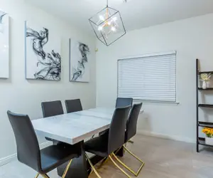 Photo 4 - Elegant Pasadena Retreat Prime Comfort Awaits