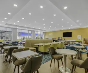 Photo 3 - Home2 Suites By Hilton Cincinnati Midtown Oakley