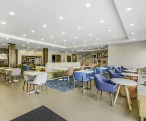 Photo 4 - Home2 Suites By Hilton Cincinnati Midtown Oakley