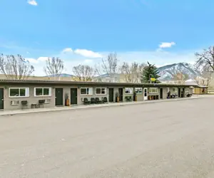 Photo 2 - Lost Trail Resort