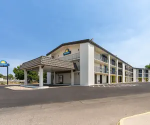 Photo 2 - Days Inn by Wyndham Farmington NM