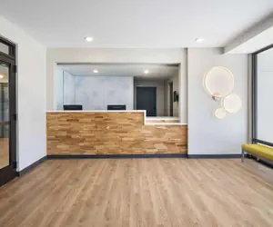 Photo 3 - ECHO Suites Extended Stay by Wyndham Richmond West