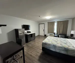 Photo 5 - Studio 6 Suites Vancouver, Wa - Waterfront