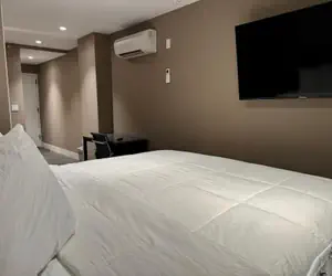 Photo 5 - ROSE HOTEL BRONX