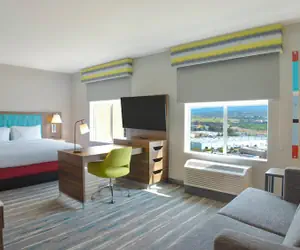 Photo 2 - Hampton Inn By Hilton Santa Clarita-Valencia