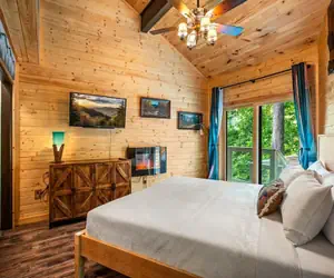 Photo 4 - 180 Views Sleeps 7 Private Hot Tub Full Kitchen