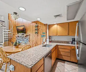 Photo 2 - Sleeps 8 Pool Playground Mountain Views Hot Tub