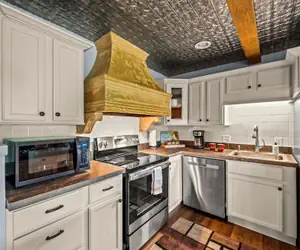 Photo 3 - Sleeps 6 Pool Playground Mountain Views Hot Tub