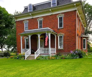Photo 2 - The Vine Bed & Breakfast LLC