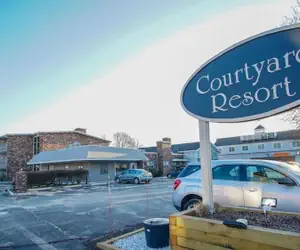 Photo 2 - Courtyard Resort