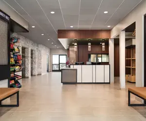 Photo 4 - LivSmart Studios By Hilton Kokomo