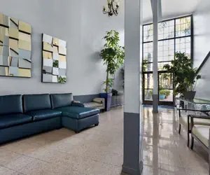 Photo 4 - Hiltop Hotel