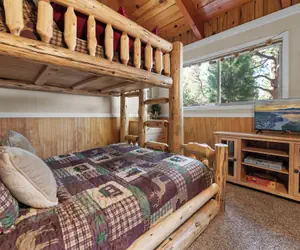 Photo 3 - Hythe cabin