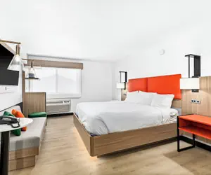 Photo 2 - Superior & Sage Hotel