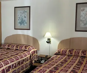 Photo 3 - Bedford Motel