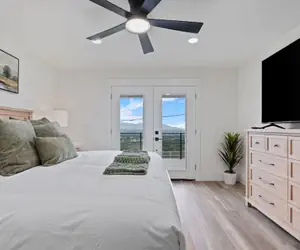 Photo 5 - All-new Luxe Stay Views, Sauna & Hot Tub 7 Bedroom Villa