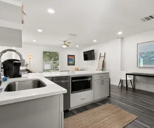 Photo 2 - NEW Soho Sanctuary - Gorgeous Apartment Steps to S Howard Ave With Fenced Yard