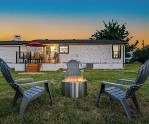 Photo 4 - Built for Crews 1-story XL Yard Ample Parking