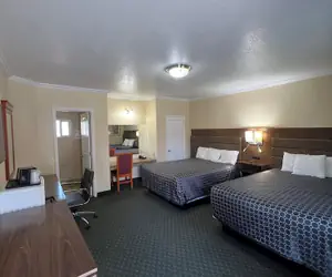 Photo 5 - Budget inn