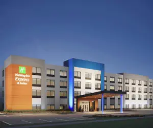 Photo 2 - Holiday Inn Express And Suites Roseburg North By Ihg