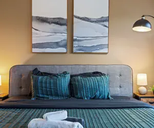 Photo 3 - Upscale King 3BR Townhouse in Pineville