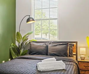 Photo 2 - Upscale King 3BR Townhouse in Pineville